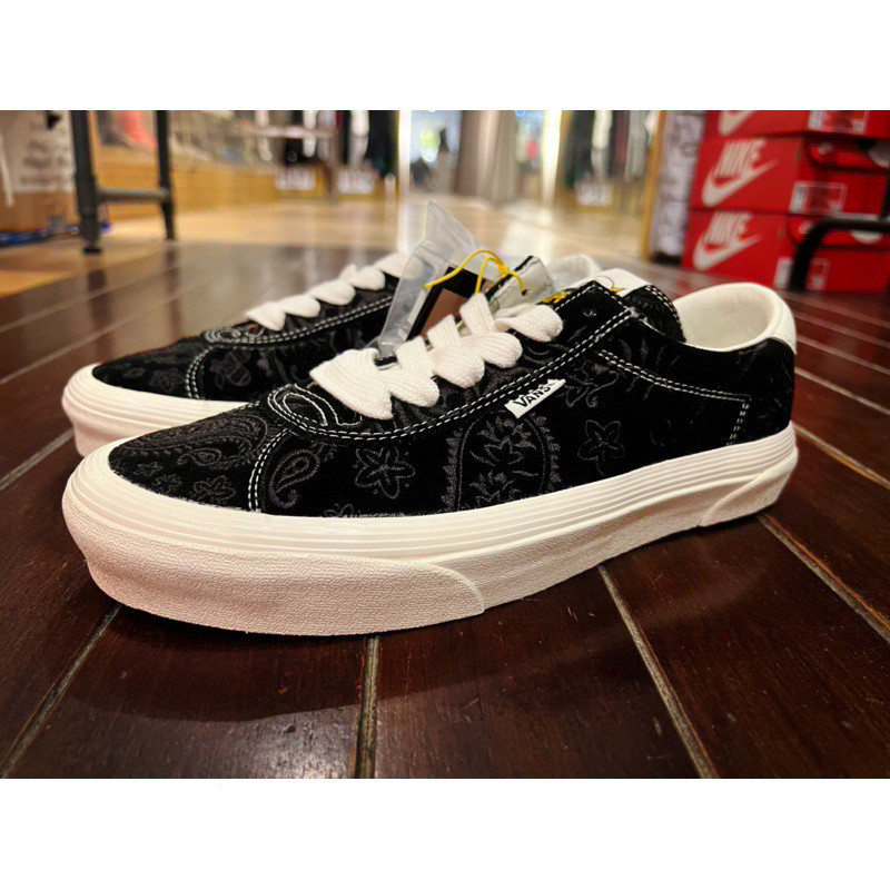 Vs X ANDERSON PAAK SPORT DX Amoeba Suede รองเท้าผู้ชายสีดํา VN0000SUBKW