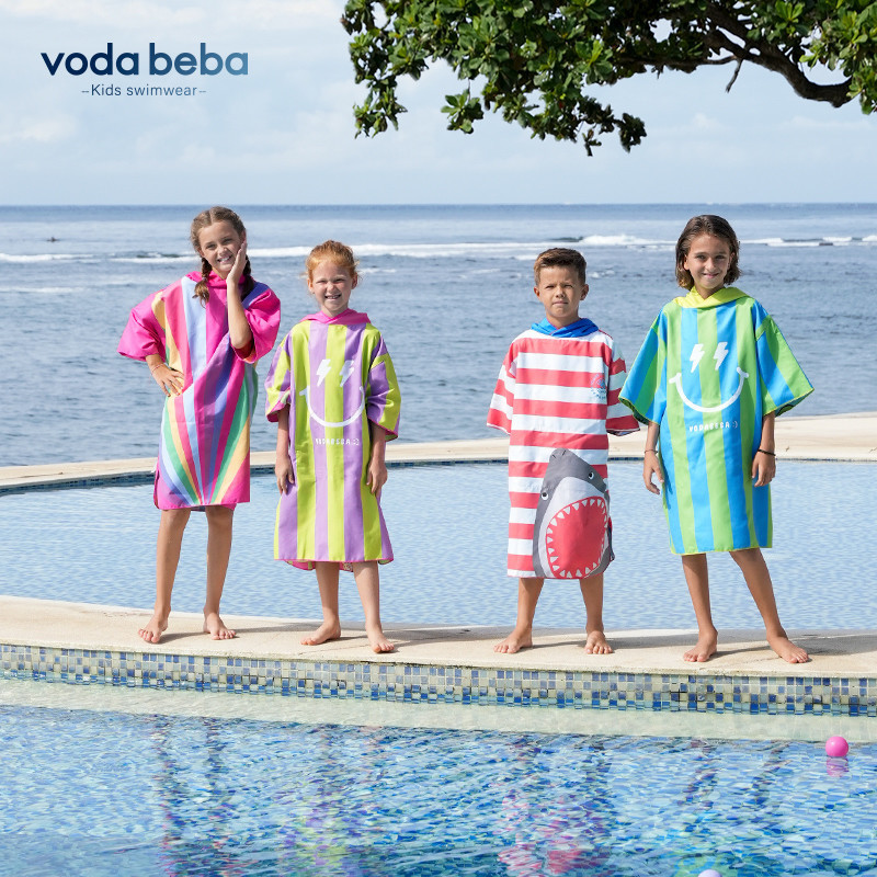VODA BEBA ผ้าคลุมว่ายน้ำเด็กผ้าคลุมอาบน้ำผ้าคลุมชายหาดเด็กกลางและใหญ่ผ้าเช็ดตัวซับน้ำแห้งเร็วพกพาสะดวก