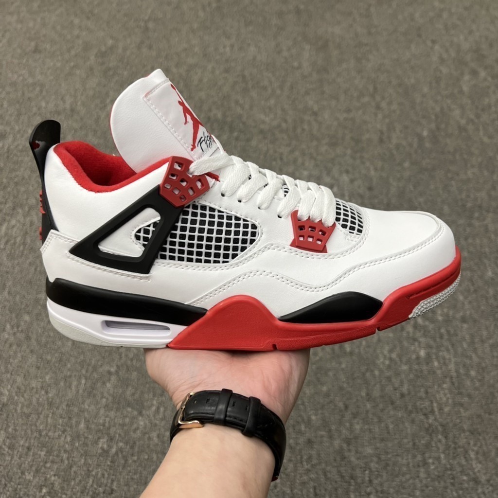 Nike Air Jordan 4retro “ ไฟแดง ”