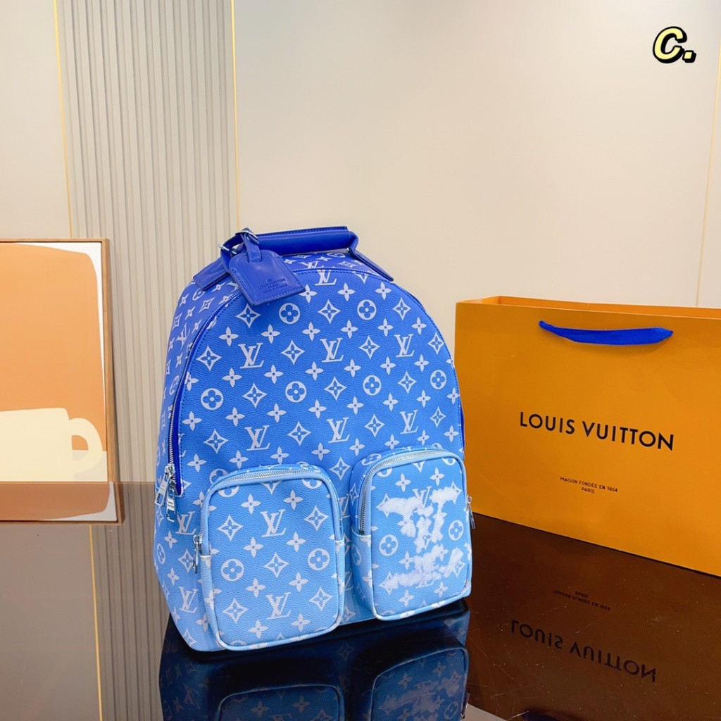 ภาพจริง L0UIS VUITT0N MULTIPOCKET SERIES MONOGRAM CLOUD COATED MEN LEATHER SKY BLUE 42CM ZIPPER BACK