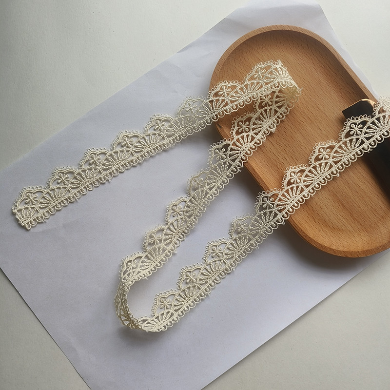 ผ้าลูกไม้ 1 หลา (0.9