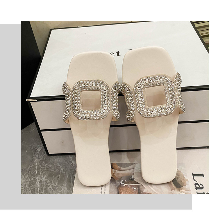 Ready Stock รองเท ้ าแตะผู ้ หญิงแฟชั ่ นรองเท ้ าส ้ นแบนสวมใส ่ ด ้ านนอกรองเท ้ าแตะลําลองขนาดบวก 43