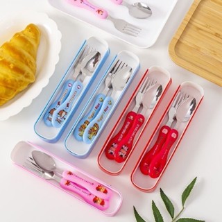 ZJ HOMEชุดช้อนส้อมพกพา ชุดช้อน+ช้อนส้อม สำหรับเด็ก ลายการ์ตู…