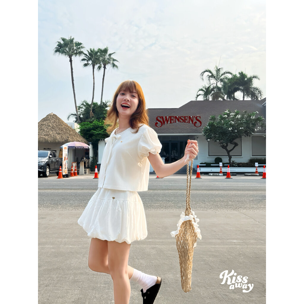 Blancie Tops   เสื้อตัวนี้จึ้งมากก! คอผูกโบว์เพิ่มความน่ารักผ้านุ่มเบาสบายไม่ร้อนใส่แล้วหวานละมุนสวยตะโกน! ราคา ถูกที่สุด ดีลบีเคเค แกลเลอรีภาพที่ 6