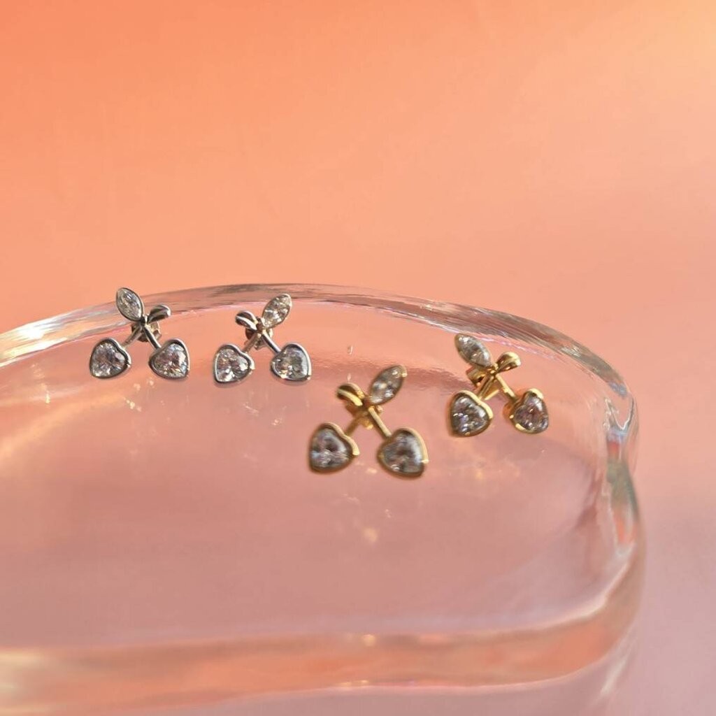 (WELRY.acc) พร้อมส่ง ต่างหูเชอร์รี่ รุ่น Cheri