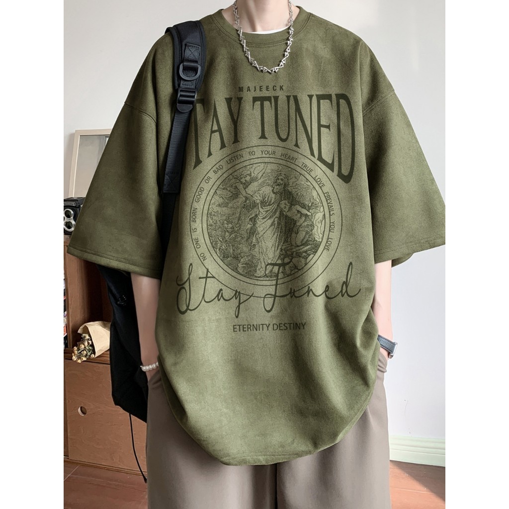 Retro Deerskin กํามะหยี่ครึ่งแขนผู้ชายอินเทรนด์หลวมพิมพ์กลางเสื้อยืด Street Wear Casual Top เสื้อยืด