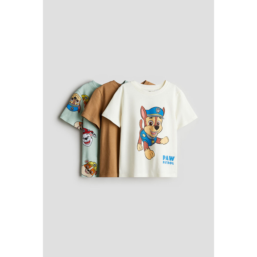 H&M(เอชแอนด์เอ็ม) เสื้อยืดพิมพ์ลายแพ็ก 3 ตัว Boys 3-pack printed T-shirts 1117463_23