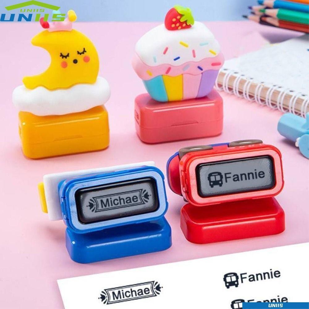 Uniis แสตมป์ตราประทับชื่อเด็ก กันน้ํา ตราประทับชื่อเด็ก ไม่ซีดจาง ปรับแต่งชื่อเสื้อผ้าเด็ก DIY