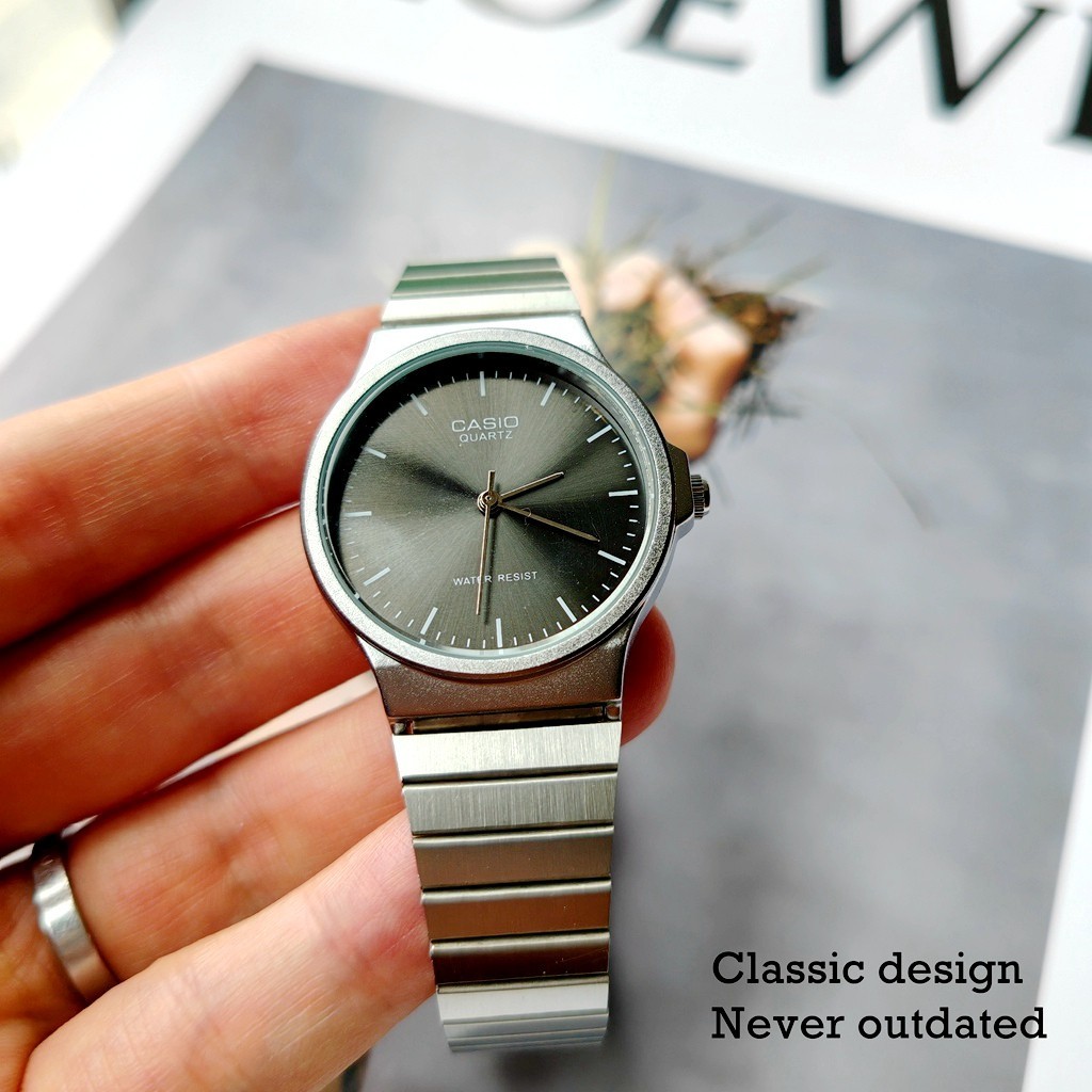 Mq24 วงกลมโลหะ Dial Roma นาฬิกา unisex ทองสแตนเลสควอตซ ์ นาฬิกาข ้ อมือ