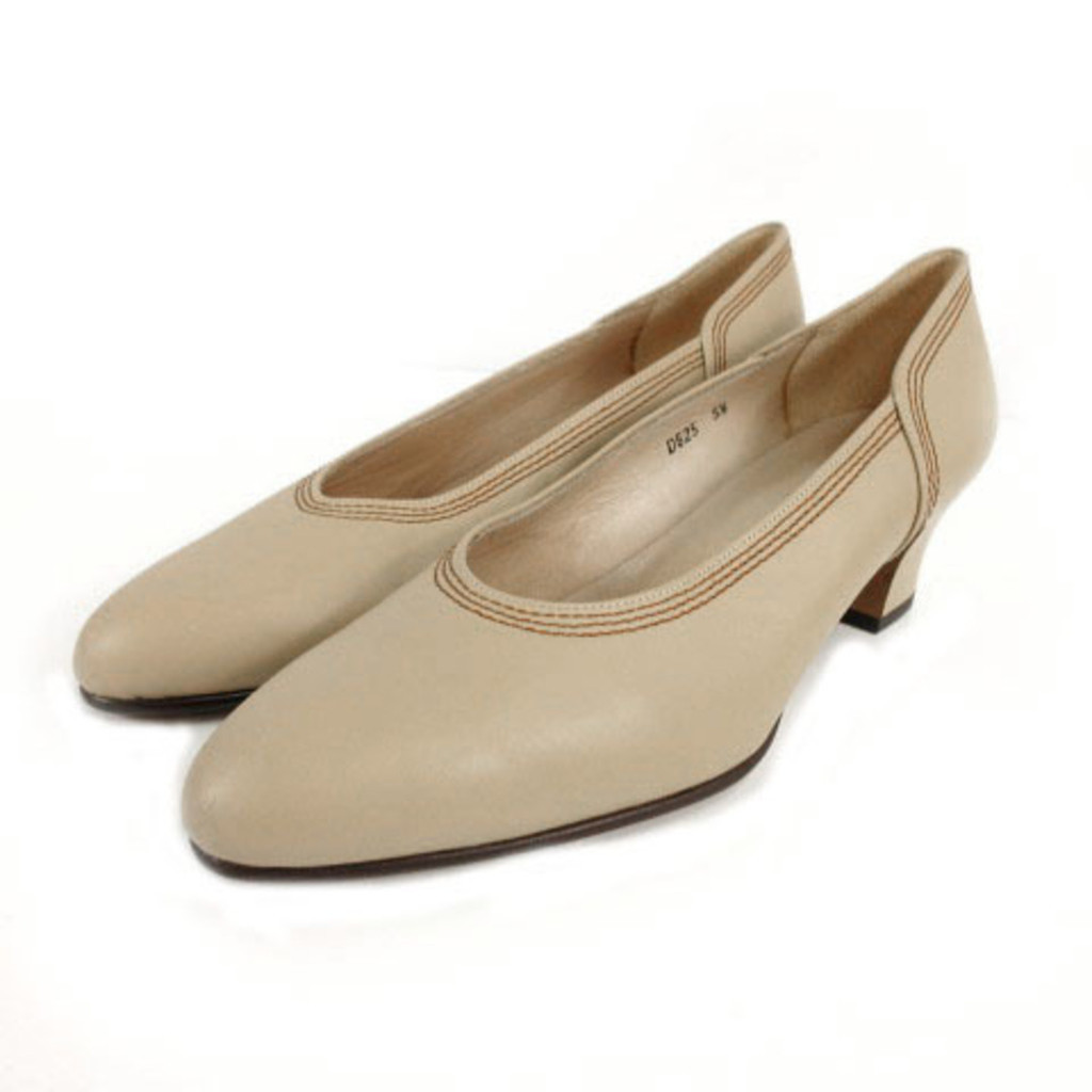 NATURALIZER pumps stitched leather beige brown 5.5 Direct from Japan Secondhand