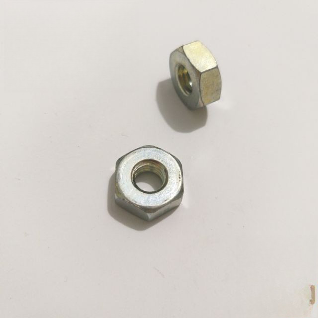 สกรูสเตอร์มอเตอร์ไซค์ (ราคา 2 ตัว Big Canopy Lock 12) เดิม (MK)