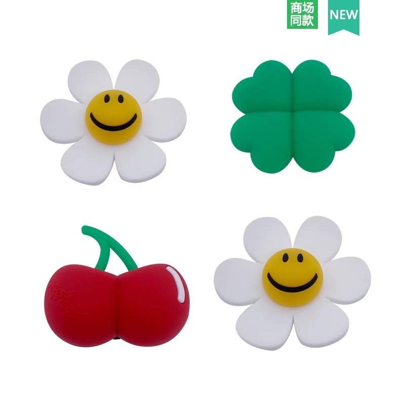 Jibbitz Charms DIY 3D jibbitz crocs Cherry Bear jibbitz crocs เกาหลี Four-leaf clover คุณภาพสูง