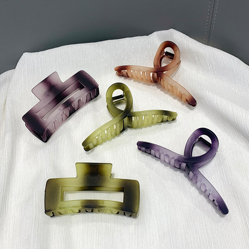 Simple Geometric Square Frosted Hair Claw กิ๊บติดผมสีอําพันสําหรับผู้หญิงสาวแต่งหน้าผมหางม้า Hairpins แฟชั่นฤดูร้อนอุปกรณ์เสริมผม