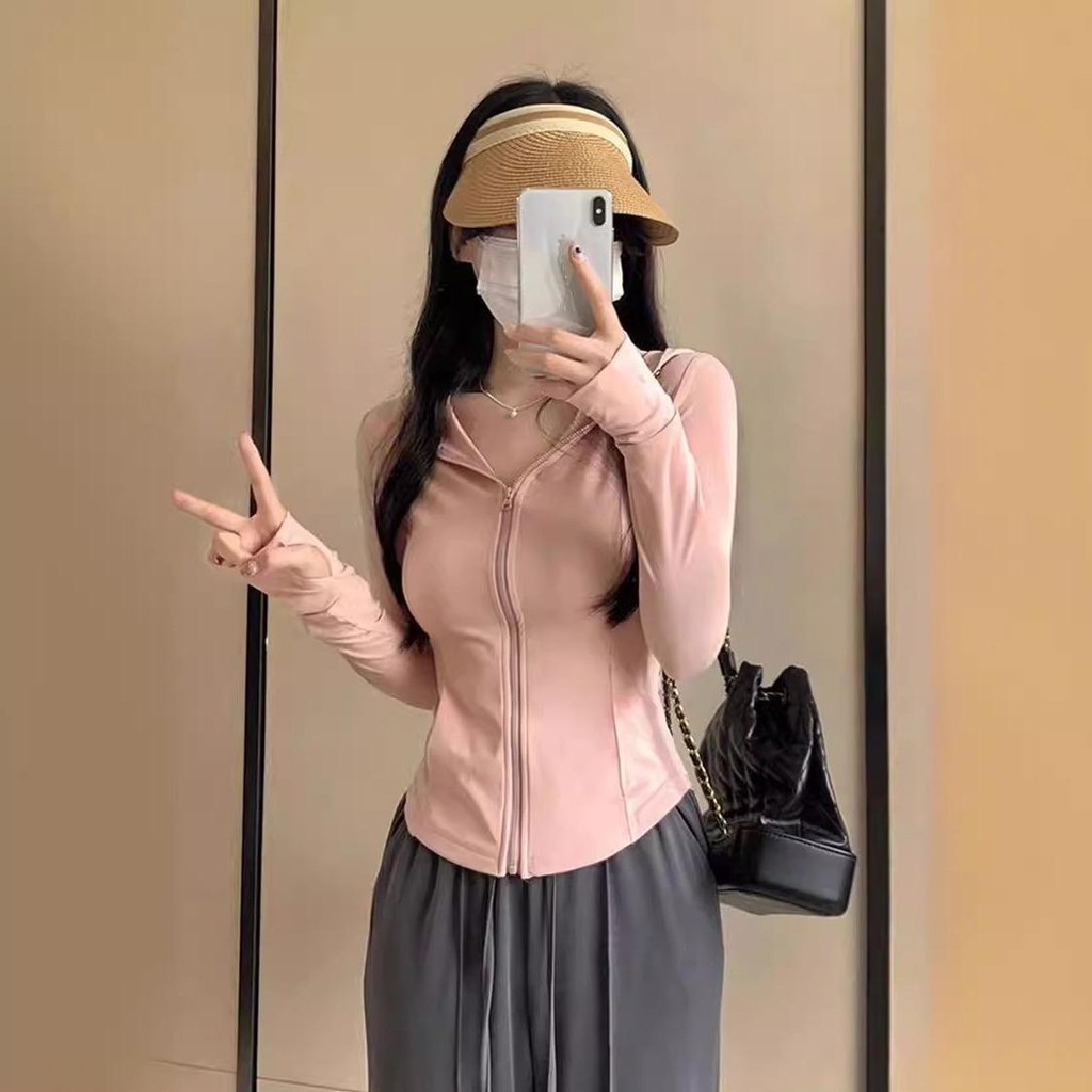 เสื้อกันแดดผู้หญิง เสื้อแขนยาวกันแดด มีฮู้ด ยืดหยุ่นและเข้ารูปสวยงาม พร้อมส่ง