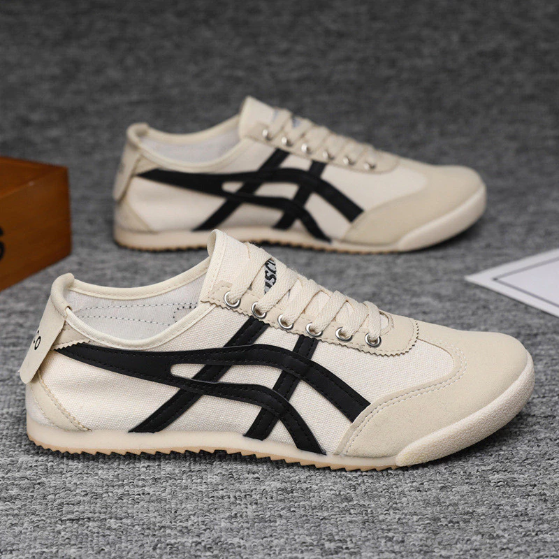 รองเท้าผ้าใบผู้ชายผู้หญิงสไตล์เดียวกัน Breathable น้ําหนักเบา Low-Top Casual สไตล์ Retro All-Match 36-45 ขนาด