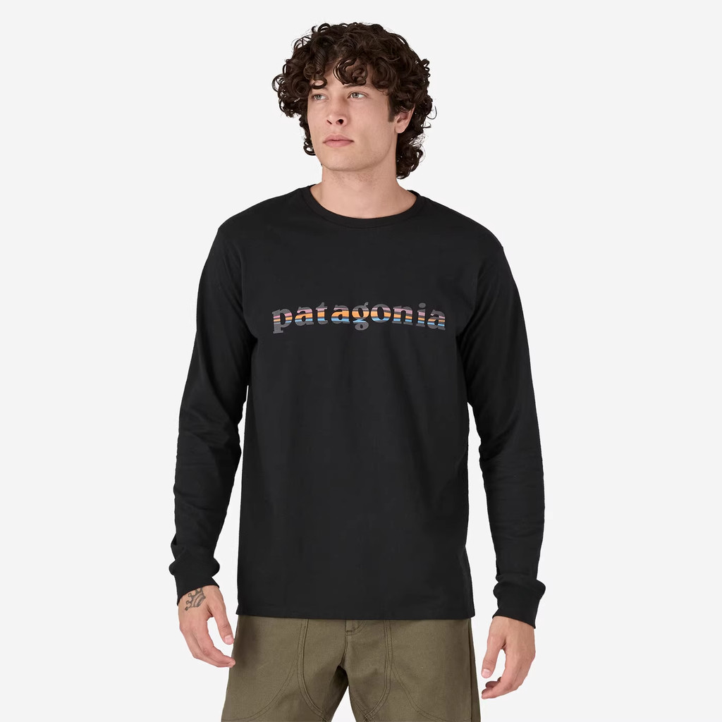 เสื้อยืดพิมพ์โลโก้ Patagonia แขนยาวสำหรับผู้ชาย ทำจากผ้าฝ้ายคลาสสิก