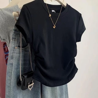 เสื้อยืดไหล่แมว สีดำ แขนสั้น สำหรับผู้หญิง ฤดูร้อน ดีไซน์ใหม่ ดีไซน์เก๋ ทรงสลิมฟิต เสื้อครอป เหมาะสำหรับผู้หญิง