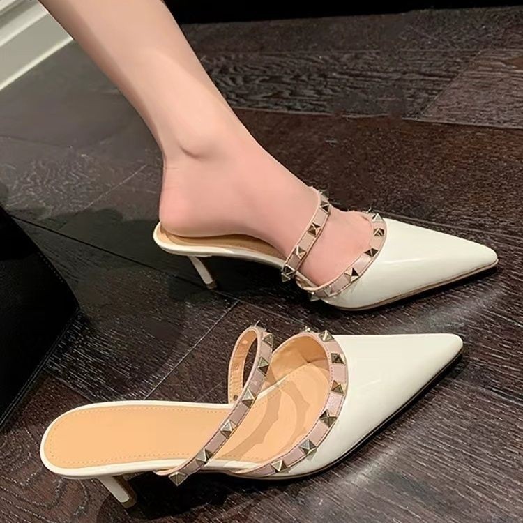 Vs Rivets Pointed Toe รองเท้าส้นสูง Valentino2024 Valentino Stiletto ส้นแบนรองเท้าแตะผู้หญิงหวาย Toe