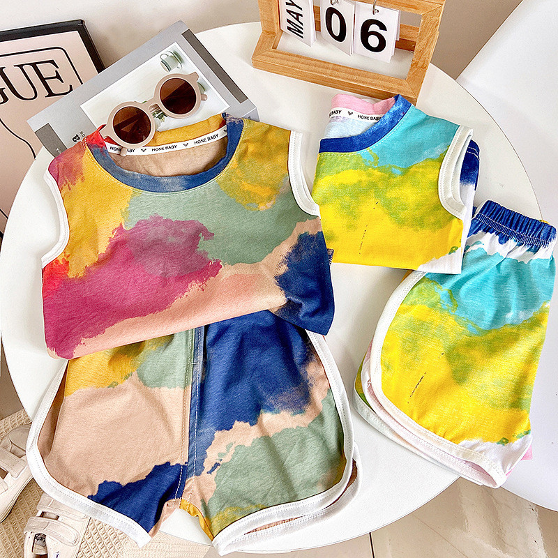80-140ฤดูร้อนสไตล์ใหม่ชุดเสื้อกั๊กเด็กชายหญิงสไตล์ตะวันตกหมึกภาพวาดสีน้ํามันสไตล์กางเกงขาสั้นแขนกุดชุดสองชิ้น9-12เดือน1ขวบ-6ขวบ