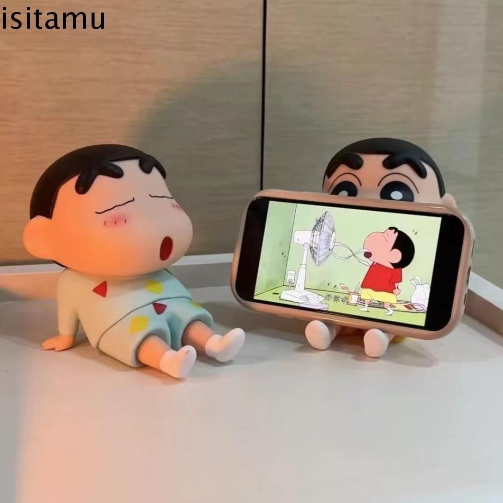 Isitaft ที่วางโทรศัพท์สร้างสรรค์,รูปเครยอนชินจังตุ๊กตาพีวีซีขาตั้งโทรศัพท์มือถือ,ของเล่นรูปแบบพกพาสนับสนุนการ์ตูนโทรศัพท์มือถือวงเล็บสก์ท็อปเครื่องปร