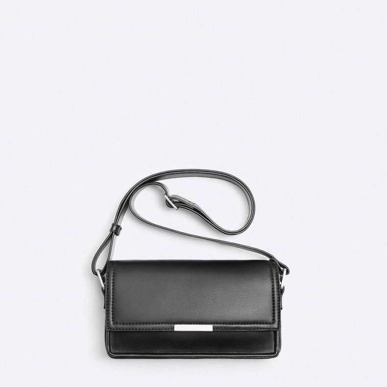 Zara ฤดูใบไม้ร่วงกระเป๋าผู้ชายสีดํามินิพลิกไหล่ Casual Messenger กระเป๋าแฟชั่นยุโรปอเมริกัน Simple R