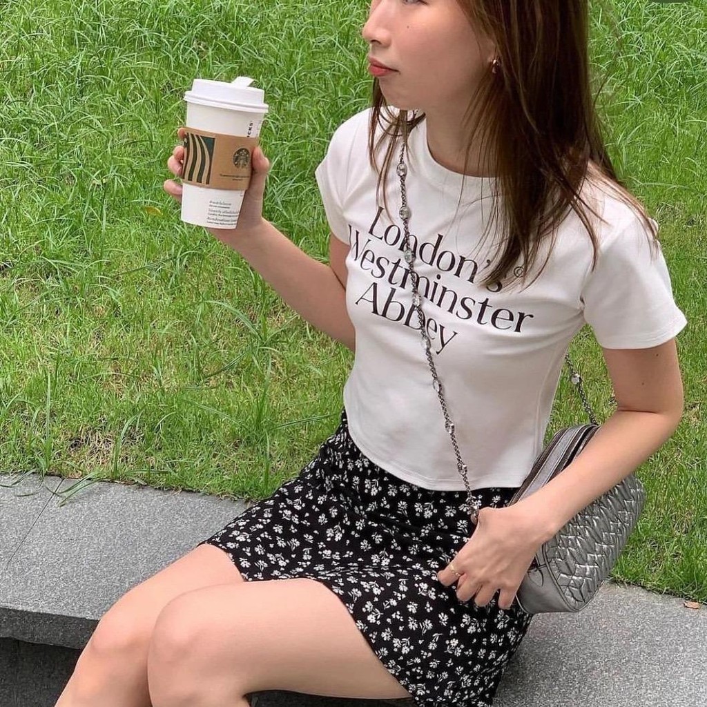 Basi เสื้อครอป แฟชั่นเกาหลี ลายLondon คอกลม ผ้าCOTTON ผ้าเกรดพรีเมียม ใส่สบาย ยืดหยุ่นไม่ย้วย นิ่ม