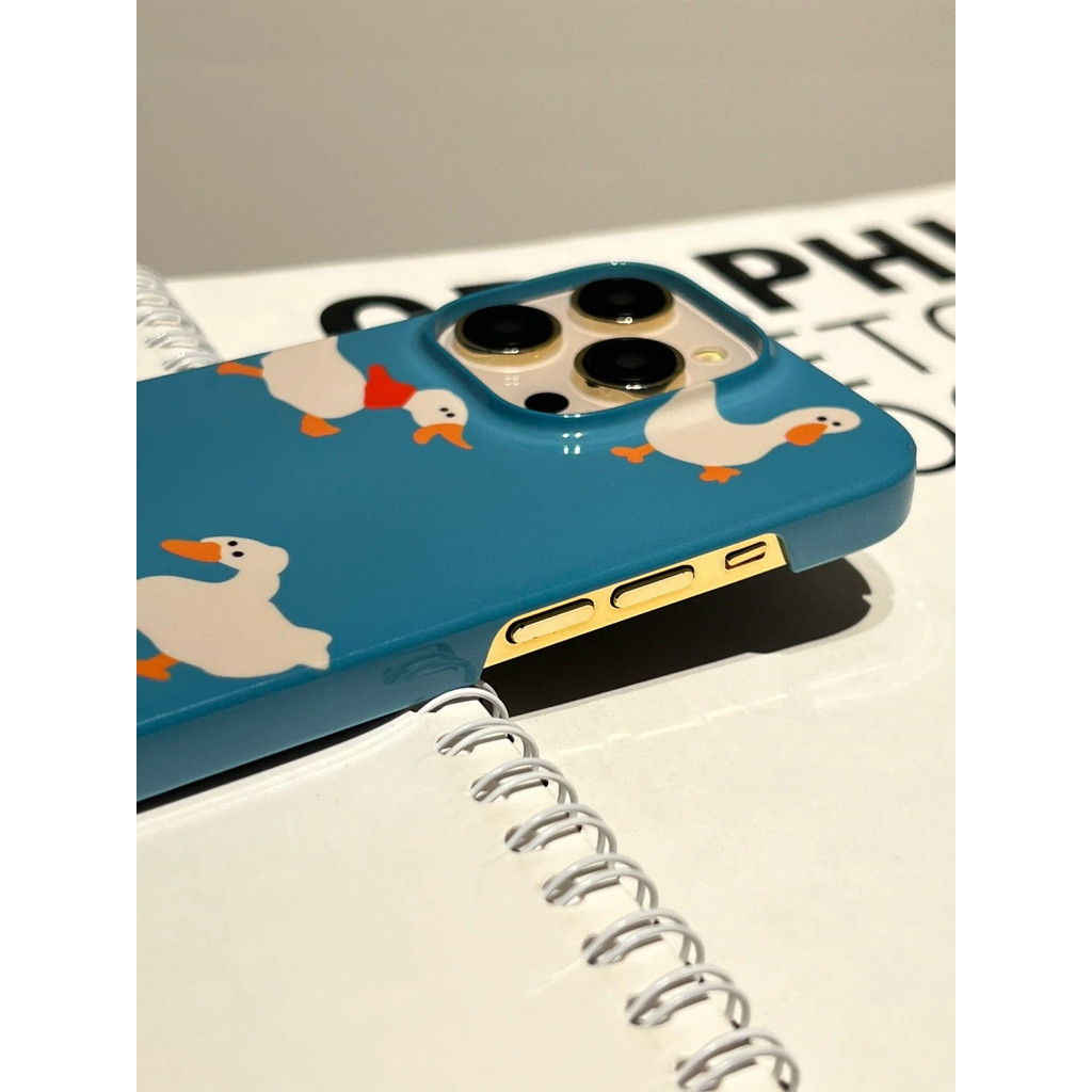 ฤดูร้อน รูปเป็ดขาวหลายตัว แบบนามธรรม เคสป้องกันสำหรับ iPhone 16 Plus XR 11 Pro Max 16 Pro Max 16 Pro 15 Pro 16 15 14 13 12 11 เคสแข็ง 15 Plus 15 Pro Max กันกระแทก - รูปที่ 2