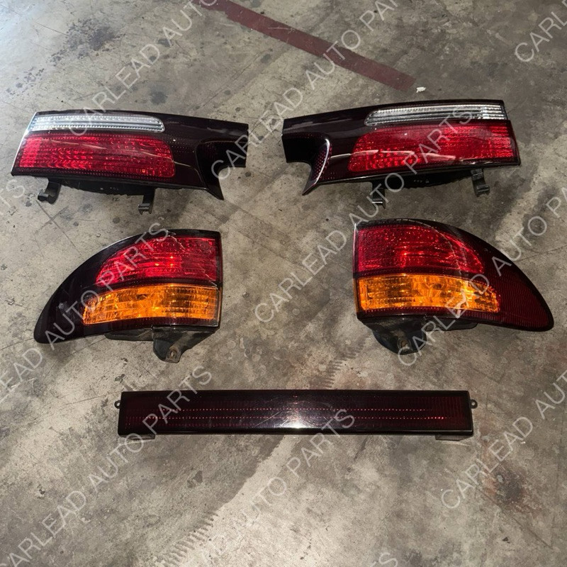 TOYOTA ESTIMA ACR30 TAILLAMP นําเข้าจากประเทศญี่ปุ่น ใช้แล้ว