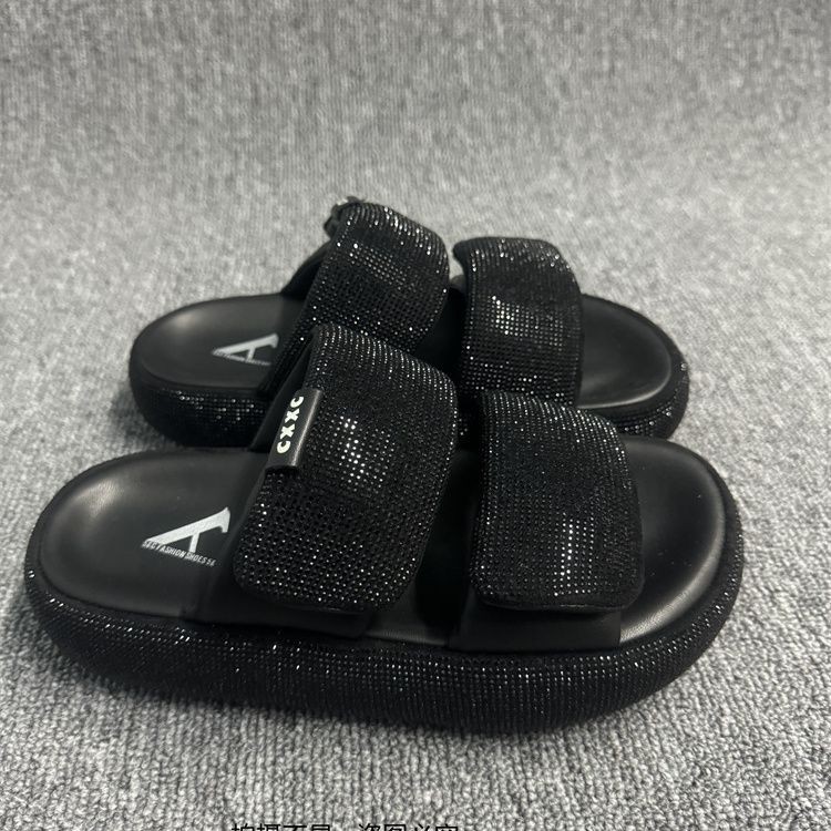 2024 ฤดูร้อนสไตล์ใหม่ Small Man 7 มัฟฟินด้านล่าง Rhinestone Flip-Flops ผู้หญิง Casual All-Match หนา Soled ของแท้หนัง Slipp