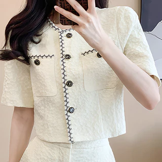 Suysuy พร้อมส่ง ชุดเซ็ท เสื้อแขนสั้น กางเกงขาสั้น ผ้าสปัน ลวดลายดอกไม้ กระเป๋าสองข้าง ใช้งานได้ กระดุมแต่งลายดอกกุหลาบ