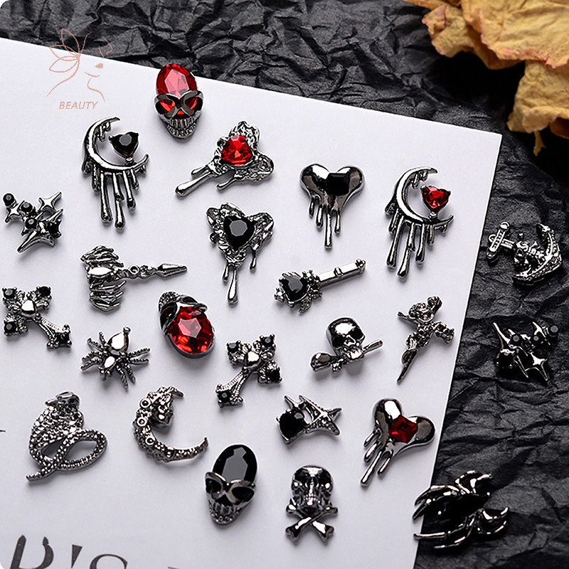 [maybeauty] 10pcs Retro โลหะ Cross Dark Punk 3D โลหะผสมเล็บอะไหล่ตกแต่งฮาโลวีน Skull Glitter Rhinestone เล็บ Ch อุปกรณ์ Salon {TH}