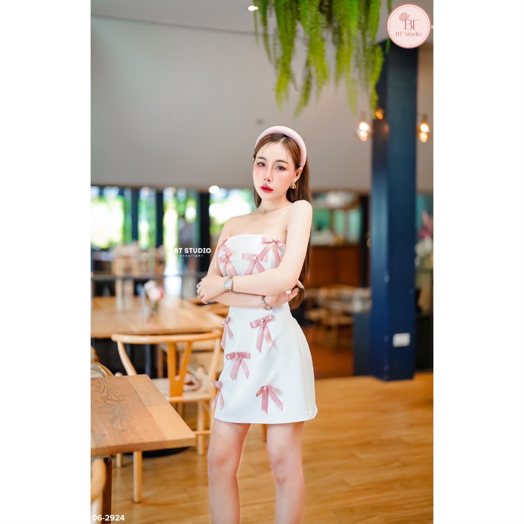 NN.shop (พร้อมส่ง) BT27-2924 เซท 2 ชิ้น เสื้อเกาะอกสั้นซิปหลัง แต่งโบสีชมพูเรียง อกเสริมฟองน้ำqueen