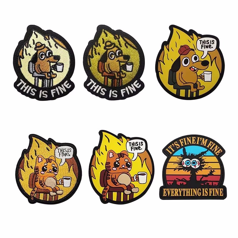 This Is Fine Meme สุนัขตลก,แมวดื่มกาแฟปัก Applique Badges,Tactical PVC Patch พร้อมตะขอและห่วงบนกระเป๋าเป้สะพายหลัง
