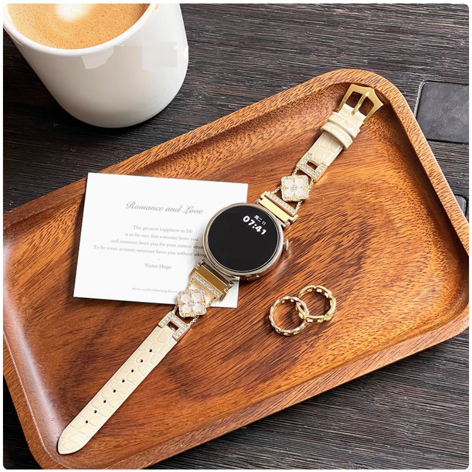 Luxury Clover Watch Strap Compatible For Huawei watch GT 6 สาย Huawei watch GT 5 Pro Strap huawei gt6 สาย huawei gt5 strap GT2/GT3/Huawei GT4 Strap Redmi watch 5 Lite สาย Redmi watch 5 Active Strap / Amazfit bip 5 pro /GTS3/gts2 / Amazfit GTR 4 สาย ราคา ถูกที่สุด ดีลบีเคเค แกลเลอรีภาพที่ 2