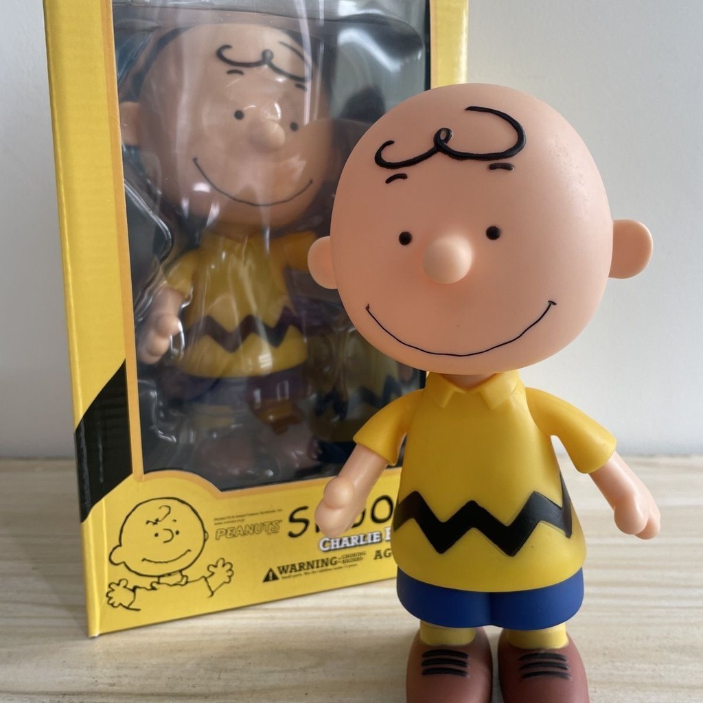 Snoopy Snoopy Peanut Anime Merchandise Charlie Brown ตุ๊กตารูปอินเทรนด์เล่นตกแต่ง 20 ซม.