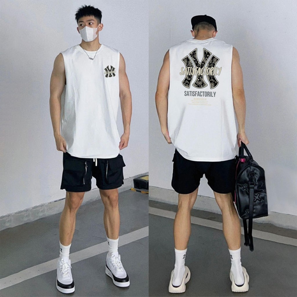 Basi เสื้อกล้ามผู้ชาย ทรงสวยเกาหลี คอกลม ผ้าคอตตอนนิ่มไม่ร้อนใส่สบายมาก พิมพ์ลายสตรีทงินเทจSATISFACTORIL เท่ๆ งานใหม่
