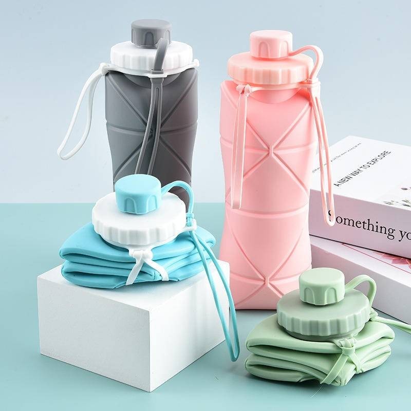 ขวดน้ําสําหรับเดินทางพับได้ 20oz (600ml), ปลอดสาร BPA, ขวดน้ําซิลิโคนน้ําหนักเบาแบบใช้ซ้ําได้พร้อมฝาปิดป้องกันการรั่วและเชือกเส้นเล็ก
