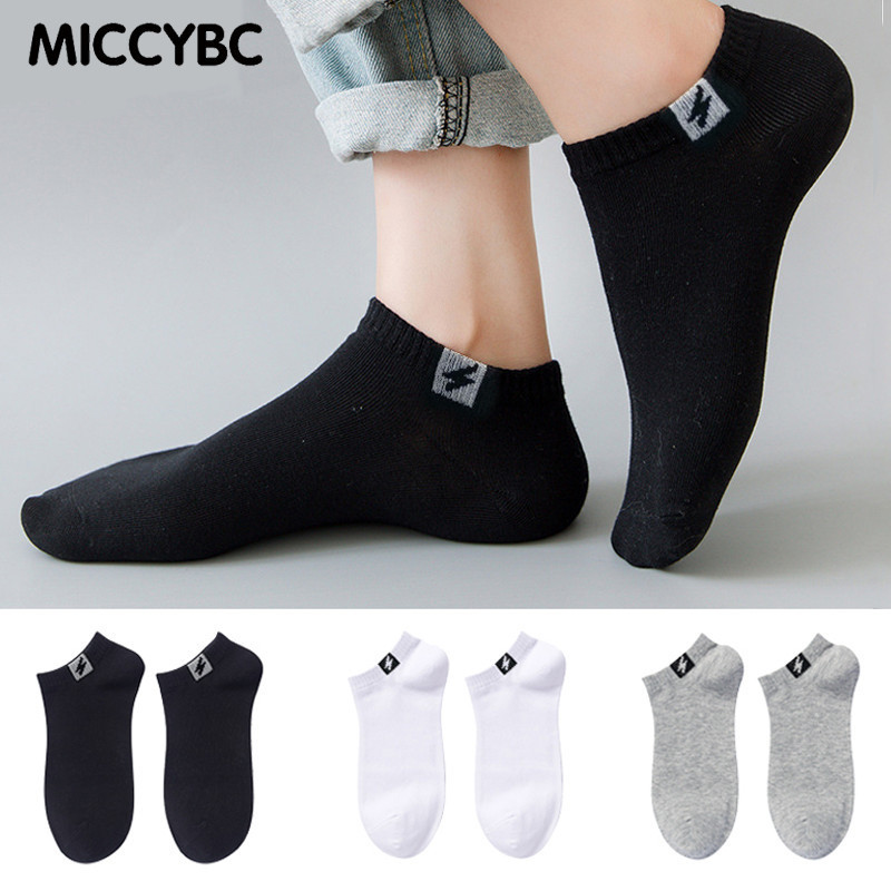 [MICCYBC ]6 คู ่ ถุงเท้าสำหรับเด็กอายุ 1-12 ปีถุงเท้ากีฬาสีดำ/สีเทา/สีขาวผ้าฝ้ายดูดซับเหงื่อถุงเท้าสีทึบ