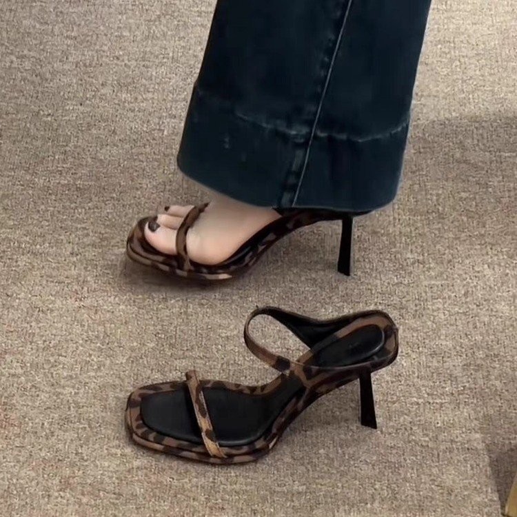 Square Toe Stiletto รองเท ้ าส ้ นสูงผู ้ หญิง Slip-On