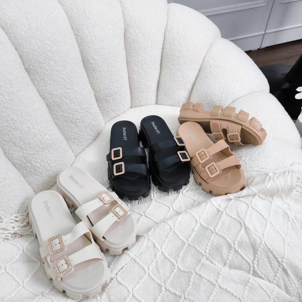 Nice 2 feet u พร้อมส่งทันที 2688 รองเท้าแตะเสริมส้น สูง 6 ซม เข็มขัดสามารถปรับระดับได้ รองเท้าแฟชั่น