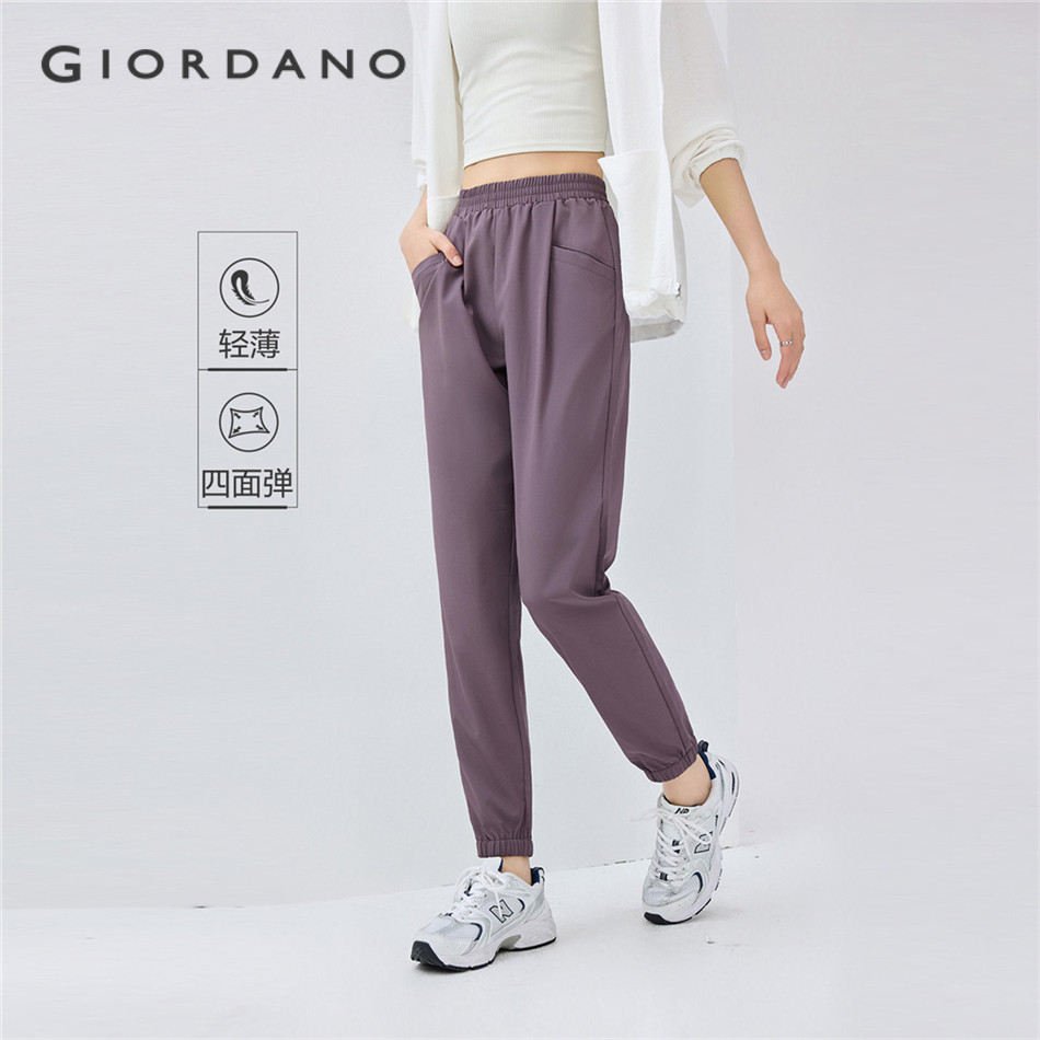 GIORDANO WOMEN 4-Way stretch lightweight joggers 13415234