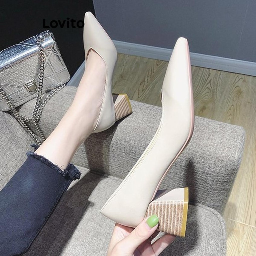 Lovito สง่างามสีพื้นสีอ่อนสไตล์อาชีพลายไม้ Gentle Nude สีอเนกประสงค์ การเดินทางHeel สําหรับผู้หญิง  LFA62106