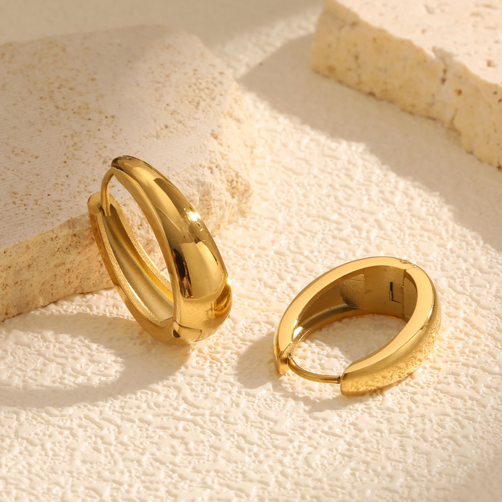 Vnox 18K Gold U-shaped Hoop ต่างหูสําหรับผู้หญิง,ไทเทเนียมเหล็กไม่สม่ําเสมอต่างหูกันน้ํา,ของขวัญเครื่องประดับ - รูปที่ 4