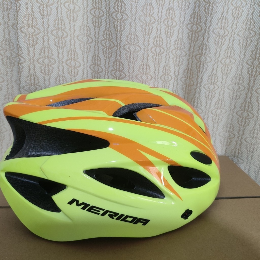 หมวกกันน็อคจักรยานเสือภูเขา Merida แบบรวมสำหรับทุกเพศ พร้อมซับใน