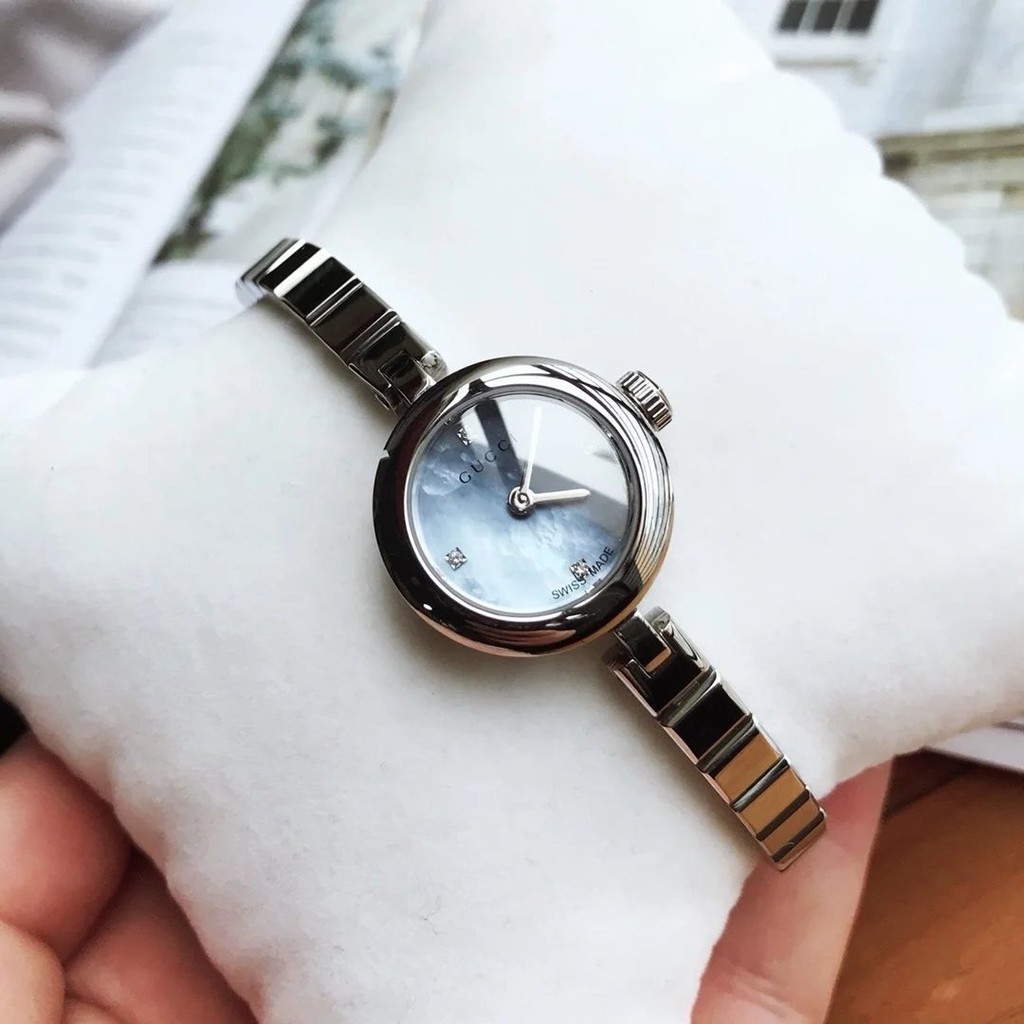 [Daigou เกรดชุดบรรจุภัณฑ ์ ] GUC * คลาสสิกขายร ้ อนขนาดเล ็ กสีดํา Fritillary สีขาว Fritillary 23 มม.เพชรแกะสลัก Original Swiss Quartz Movement หญิงนาฬิกาสุภาพสตรีนาฬิกาข ้ อมือ