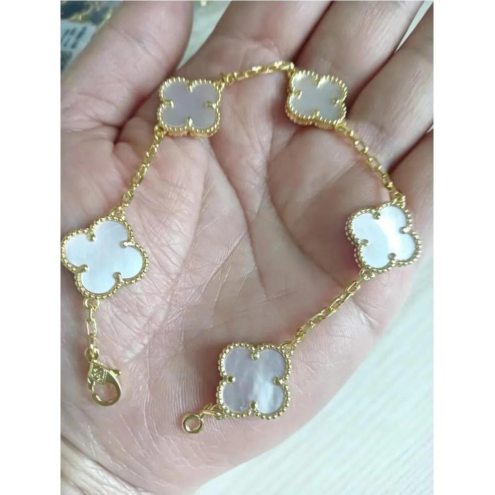 สร้อยข้อมือหรู รถตู้ โคลเวอร์ ออกแบบเพชร สําหรับผู้ชาย/ผู้หญิง เครื่องประดับกําไล รุ่นก158