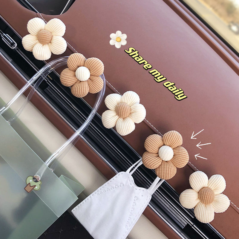 2 ชิ้น Creative Multi functional Car Hook ดอกไม้กาวรถ Mini Storage Hook สาวน่ารักอุปกรณ์ตกแต่งภายในรถยนต์