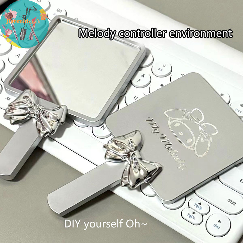 Renbg Sanrio การ์ตูน Hello Kitty กระจกมือถือสาวสแควร์รูปร่างเดสก์ท็อปเครื่องสําอางแบบพกพา Kawaii กระจกแต่งหน้าสาวของขวัญวันเกิด TH