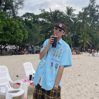 หลวมคู่อเมริกันย้อนยุควาฟเฟิลเสื้อเชิ้ตปักแขนสั้นลายดอกไม้สีสันสดใส