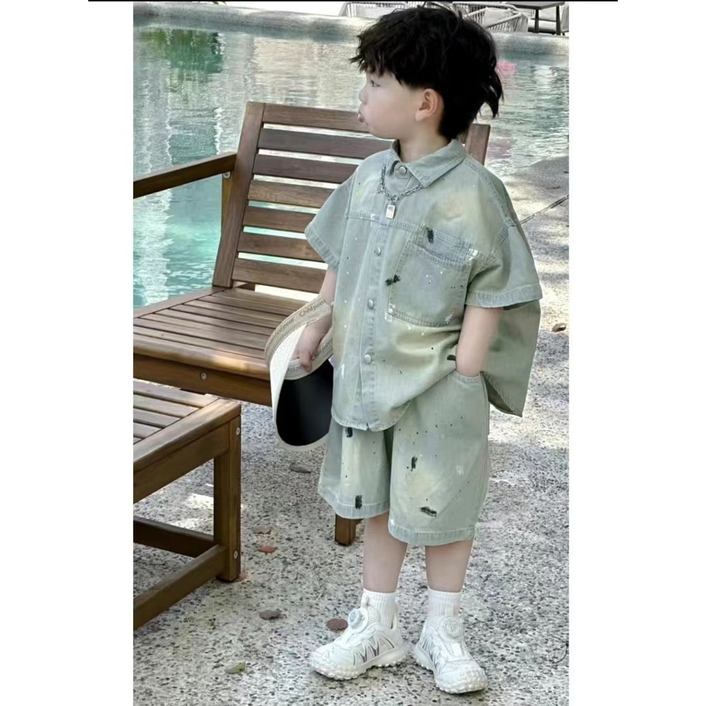 ชุดสูทเด็กชายฤดูร้อนสไตล์ใหม่เด็กชายตัวเล็กๆหญิงทารกสาดหมึกล้างผ้ายีนส์นุ่มเสื้อแขนสั้นชุดสองชิ้น